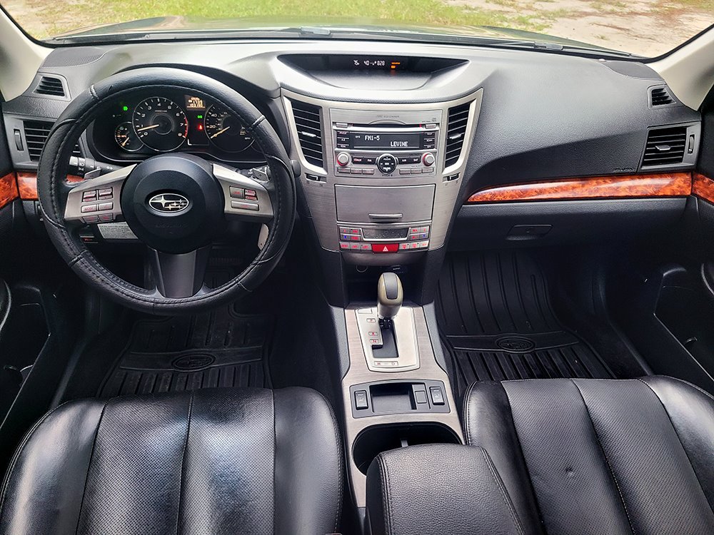 Used 2011 Subaru Outback 2.5i Limited w/ PWR Moonroof Pkg AWD/4WD image 31