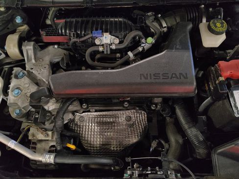 Used 2015 Nissan Rogue S FWD image 30