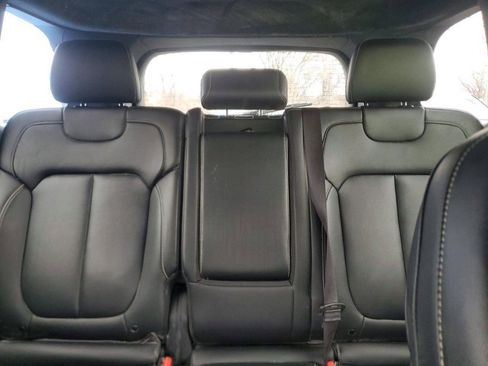 Used 2025 Jeep Grand Cherokee Limited image 7