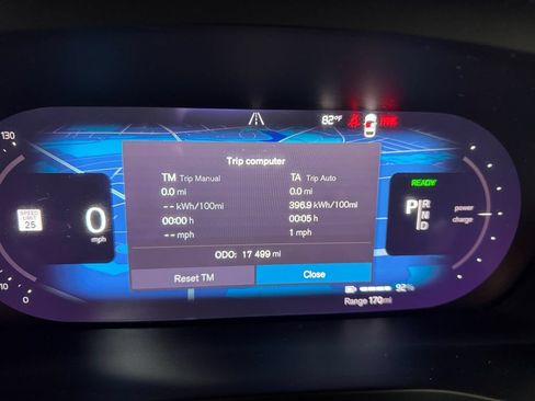 Certified 2023 Volvo XC40 Recharge Plus w/ Protection Package Premier AWD/4WD image 28