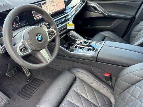 New 2026 BMW X6 xDrive40i w/ Executive Package image 4