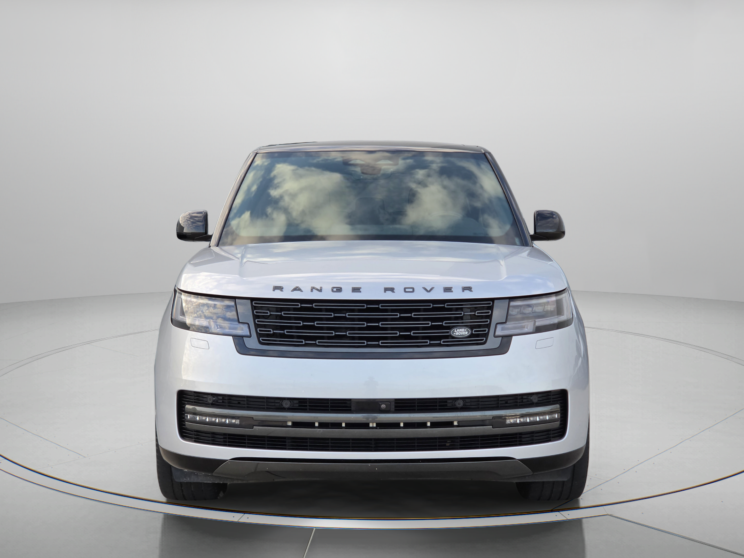 Certified 2025 Land Rover Range Rover Long Wheelbase SE AWD/4WD image 6