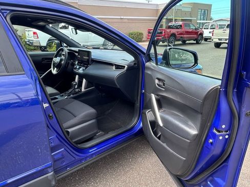 Used 2024 Toyota Corolla Cross AWD Hybrid image 23