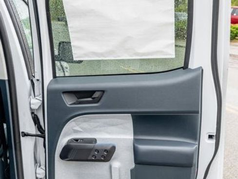 New 2025 Ford Maverick XLT image 49