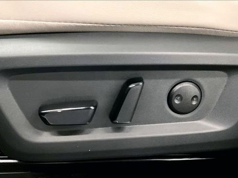 New 2026 Nissan Rogue SV image 32