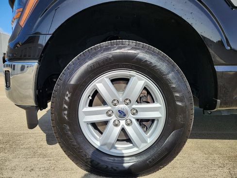 Used 2025 Ford F150 XL w/ Equipment Group 103A High AWD/4WD image 18