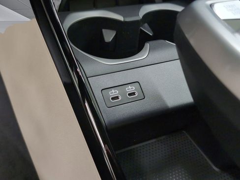 Used 2025 BMW X1 xDrive28i w/ Convenience Package image 21