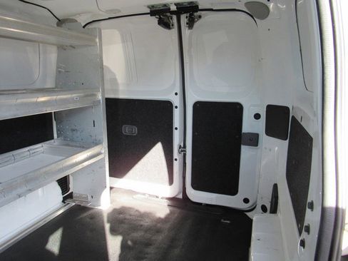 Used 2017 Nissan NV200 S image 27