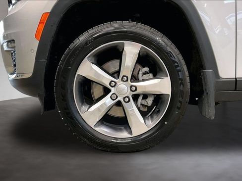 Used 2021 Jeep Grand Cherokee L Limited w/ Luxury Tech Group II AWD/4WD image 36