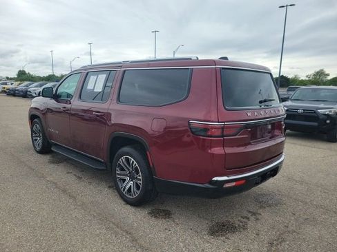 Used 2024 Jeep Wagoneer L Series II w/ Flexible Seating Group AWD/4WD image 26