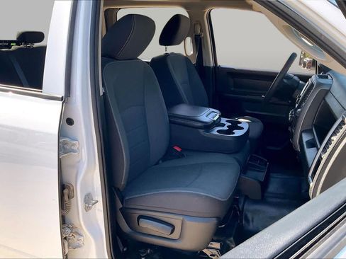 Used 2022 RAM 1500 Tradesman w/ Chrome Appearance Group AWD/4WD image 9