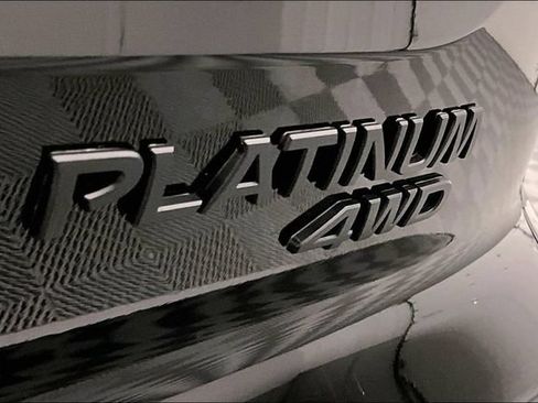 New 2025 Nissan Pathfinder Platinum w/ Lighting Package (N93) AWD/4WD image 20