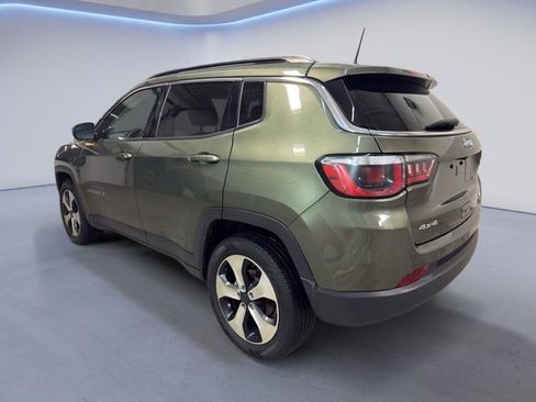 Used 2018 Jeep Compass Latitude w/ Popular Equipment Group image 5