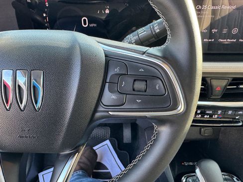 Used 2025 Buick Encore GX Avenir w/ Avenir Technology Package image 22