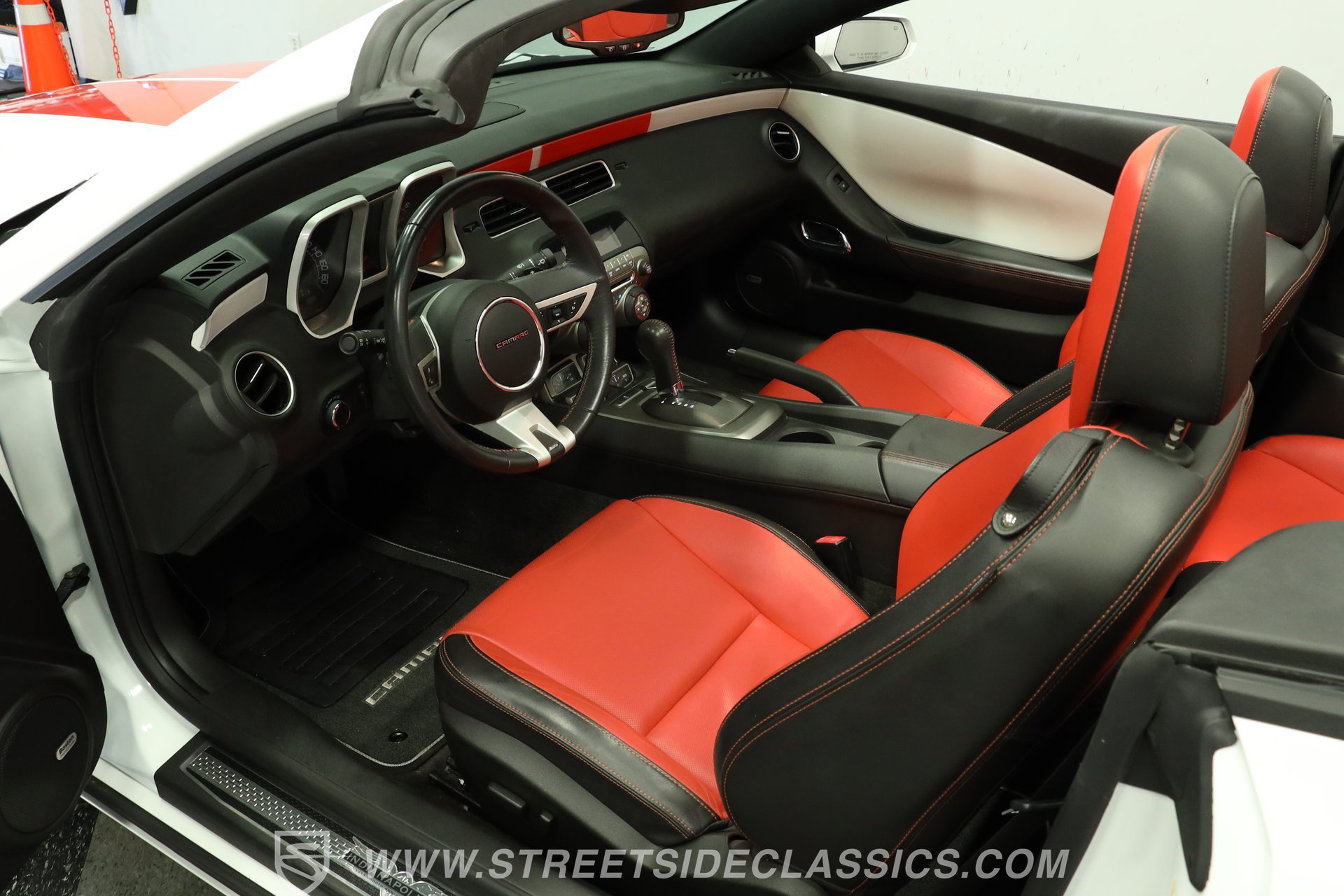 Used 2011 Chevrolet Camaro SS w/ RS Package RWD image 4