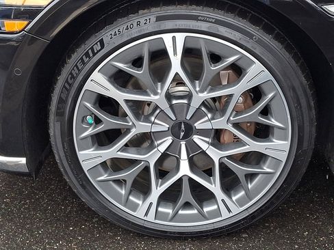 Certified 2025 Genesis G90 3.5T image 28