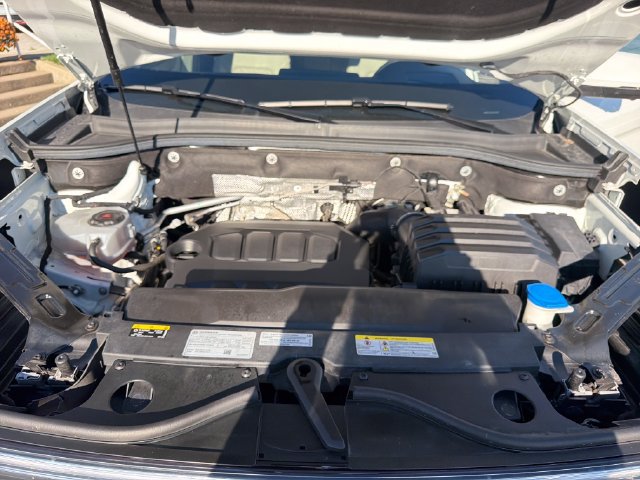 Used 2024 Volkswagen Atlas SEL Premium R-Line AWD/4WD image 23