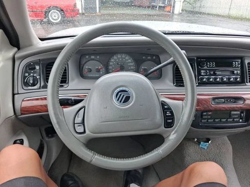 Used 2002 Mercury Grand Marquis LSE RWD image 16