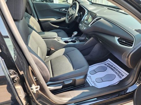 Used 2024 Chevrolet Malibu LT image 14