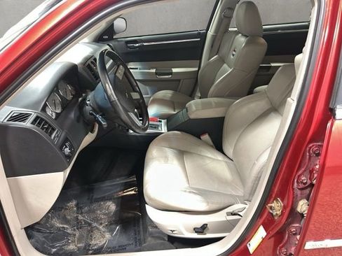 Used 2006 Chrysler 300 C image 12