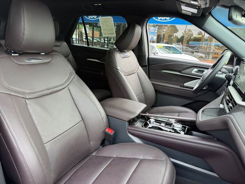 New 2026 Ford Explorer Platinum RWD image 16