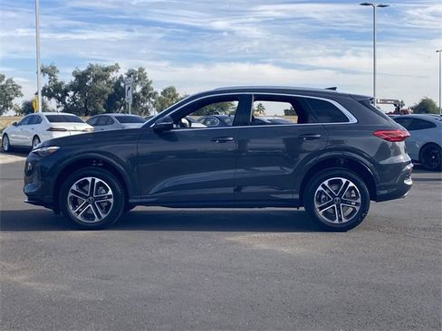 Used 2025 Audi Q5 Premium Plus image 10