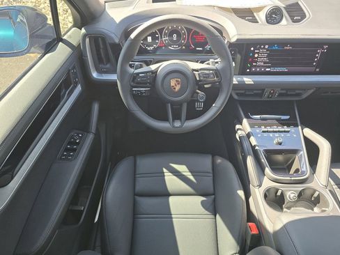 Used 2026 Porsche Cayenne S AWD/4WD image 46