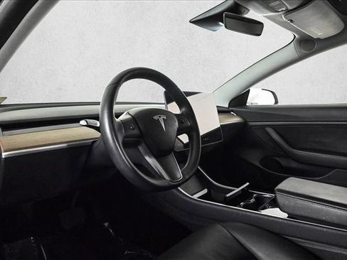 Used 2020 Tesla Model 3 Long Range image 10