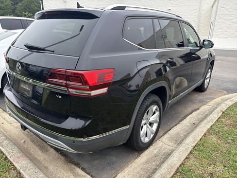 Used 2018 Volkswagen Atlas SEL FWD image 8
