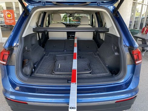 Used 2019 Volkswagen Tiguan SEL AWD/4WD image 21