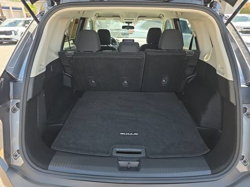 Used 2023 Nissan Rogue S FWD image 30