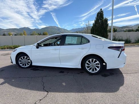 Used 2024 Toyota Camry SE FWD image 10
