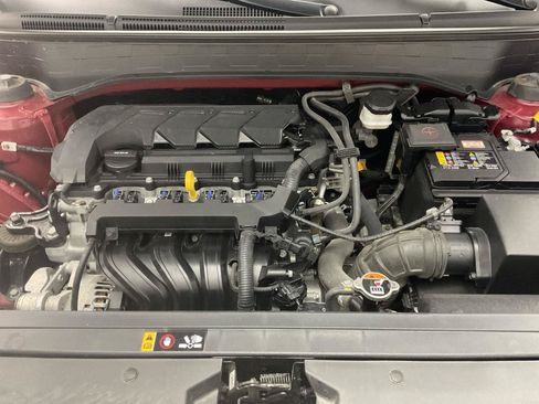 Used 2024 Hyundai Venue SEL FWD image 20