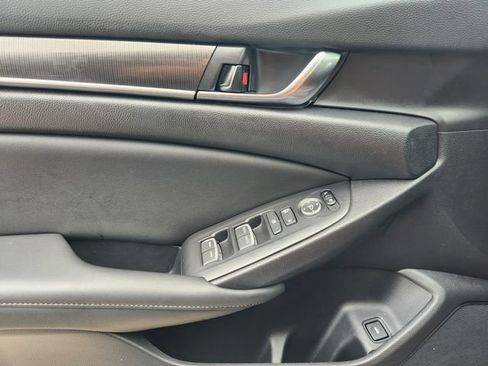 Used 2022 Honda Accord Sport image 24