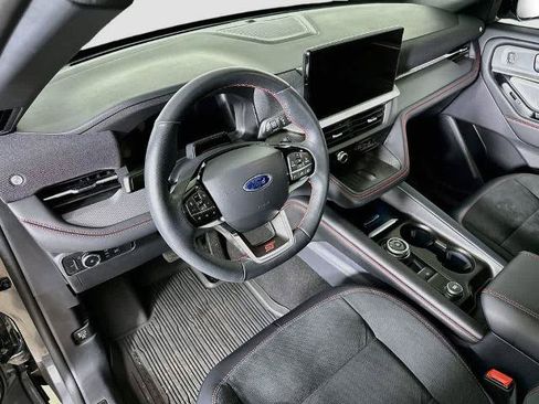 Certified 2025 Ford Explorer ST AWD/4WD image 2