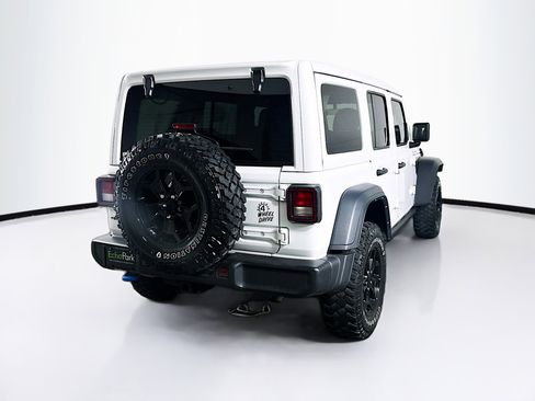 Used 2023 Jeep Wrangler Unlimited w/ Sun & Screen Package image 9