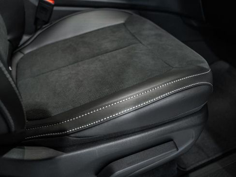 New 2025 Jeep Grand Cherokee L Altitude image 33