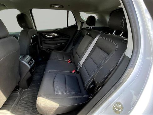 Used 2024 GMC Terrain SLE w/ Driver Convenience Package AWD/4WD image 22