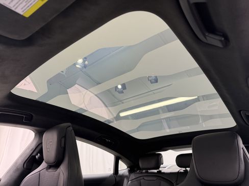 New 2026 Porsche Taycan GTS image 36