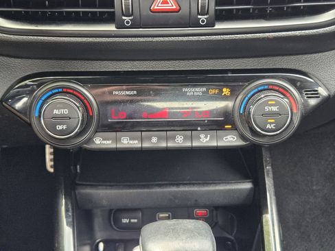 Used 2023 Kia Forte GT-Line w/ GT-Line Technology Package FWD image 14