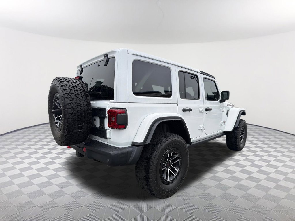 Used 2024 Jeep Wrangler Unlimited Rubicon AWD/4WD image 5