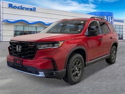 New 2025 Honda Pilot TrailSport