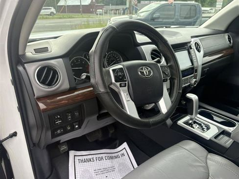 Used 2015 Toyota Tundra Limited w/ Limited Premium Package AWD/4WD image 9