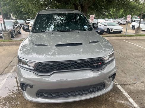 Used 2021 Dodge Durango R/T w/ Tow 'N Go Package AWD/4WD image 8