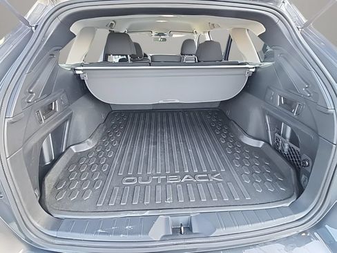 Used 2022 Subaru Outback Premium AWD/4WD image 10