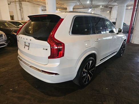 Certified 2024 Volvo XC90 B6 Ultimate AWD/4WD image 4