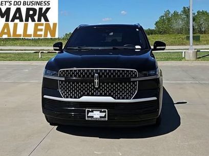 Used 2025 Lincoln Navigator Reserve