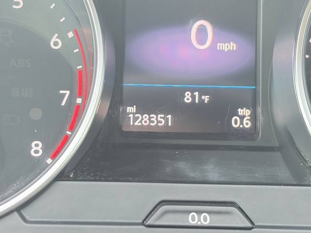 Used 2018 Volkswagen Tiguan S w/ 3rd Row Seat Package AWD/4WD image 11