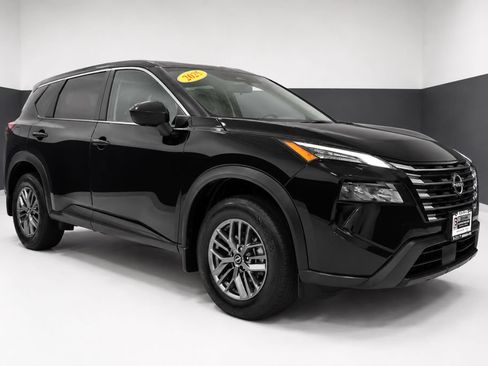 Certified 2025 Nissan Rogue S AWD/4WD image 7