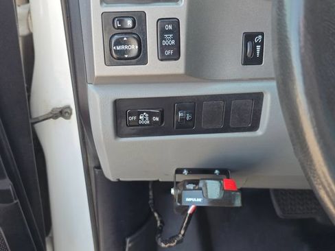 Used 2013 Toyota Tundra 2WD Double Cab w/ Tow Pkg image 30